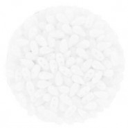 Czech DropDuo kralen 3x6mm Chalk white 03000